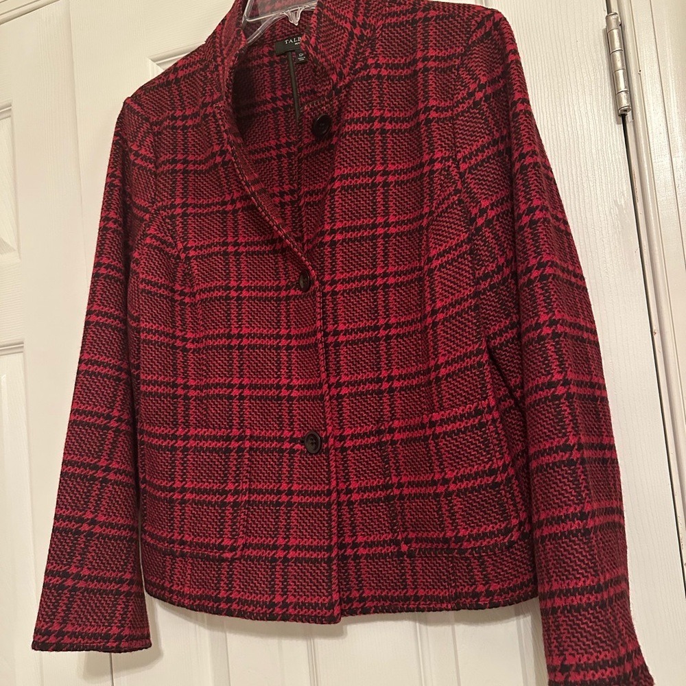 Talbots Women's Red and Black Checkered Blazer, size 12P, pre loved - Picture 6 of 8